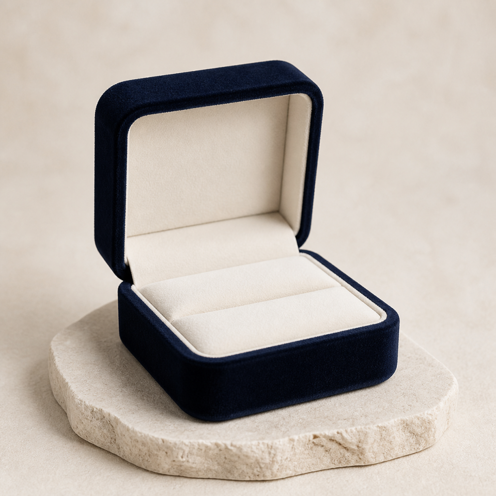 Velvet Jewelry Gift Box by AURORA